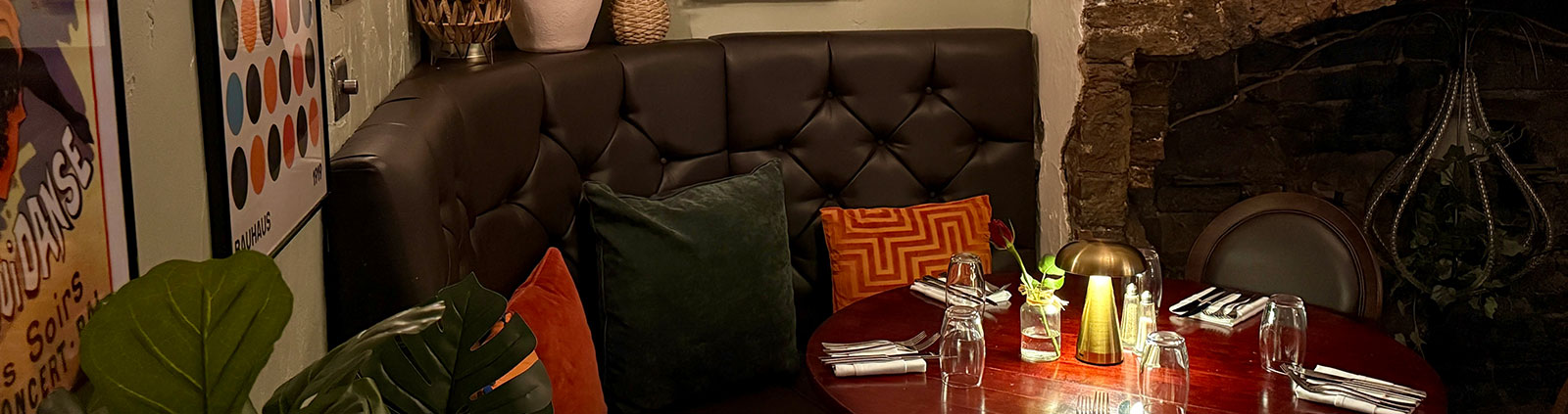 House Kitchen & Grill by CHAPTERS food durham