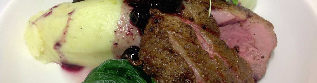 House Kitchen & Grill by CHAPTERS food durham